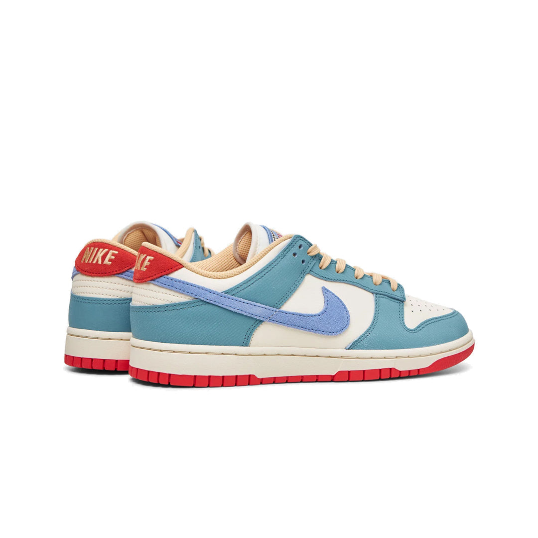 Nike Dunk Low Premium